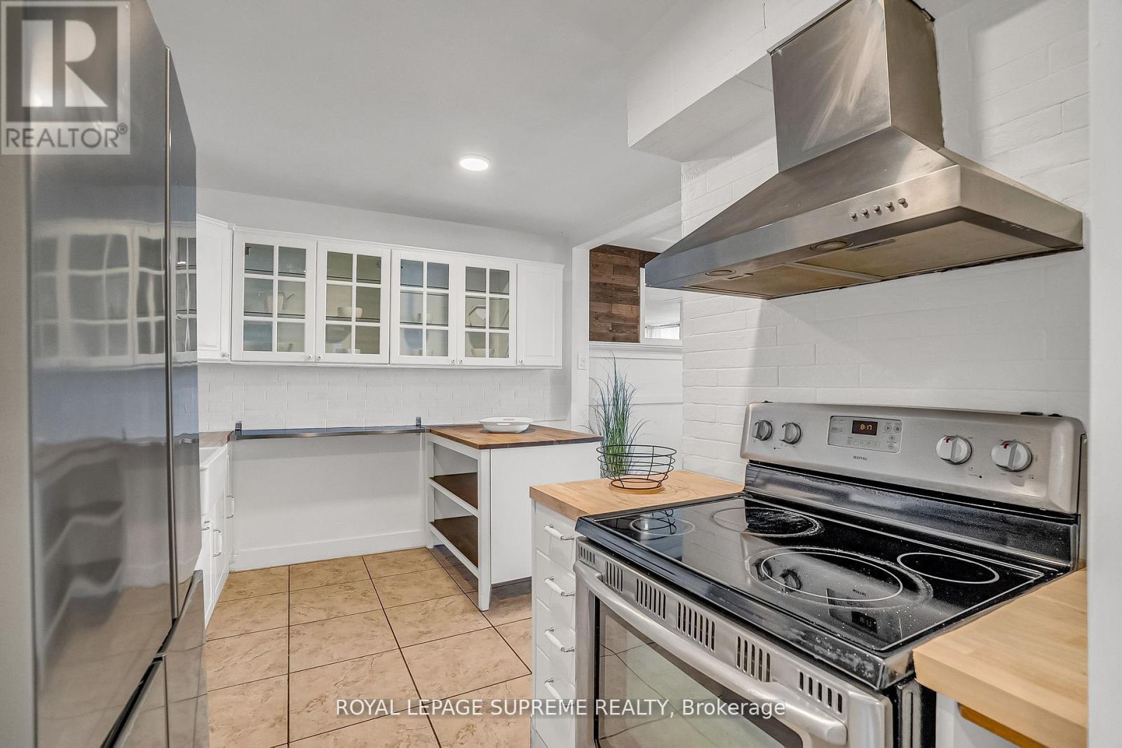 1202 - 85 Emmett Avenue, Toronto, Ontario  M6M 5A2 - Photo 12 - W12514582