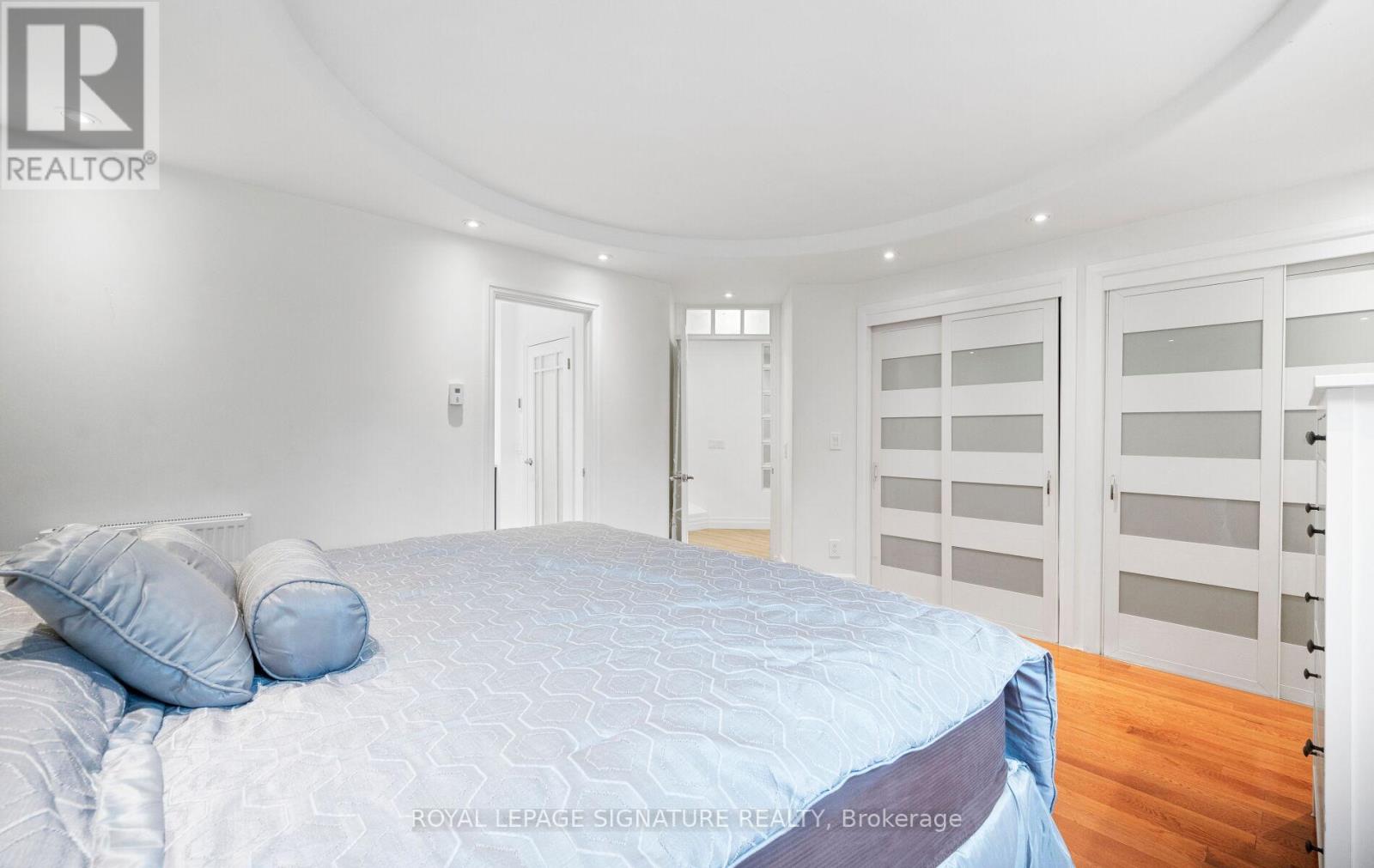 16 Kingsborough Crescent, Toronto, Ontario  M9R 2T9 - Photo 31 - W12514586