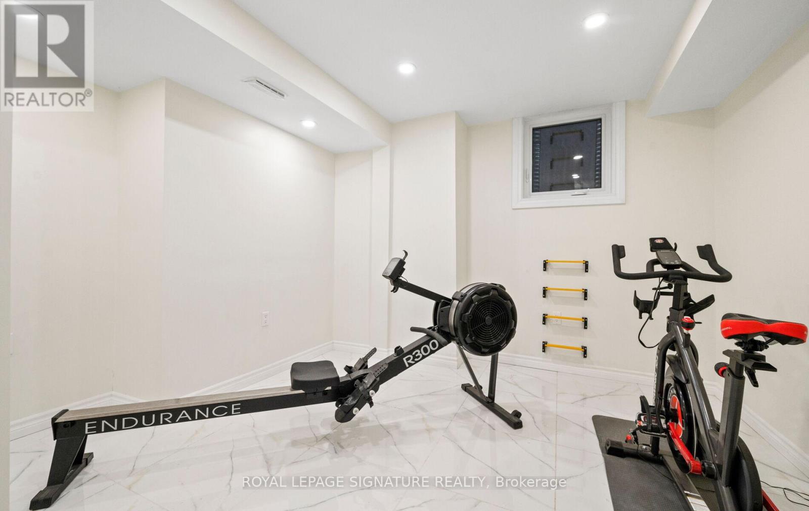 16 Kingsborough Crescent, Toronto, Ontario  M9R 2T9 - Photo 40 - W12514586