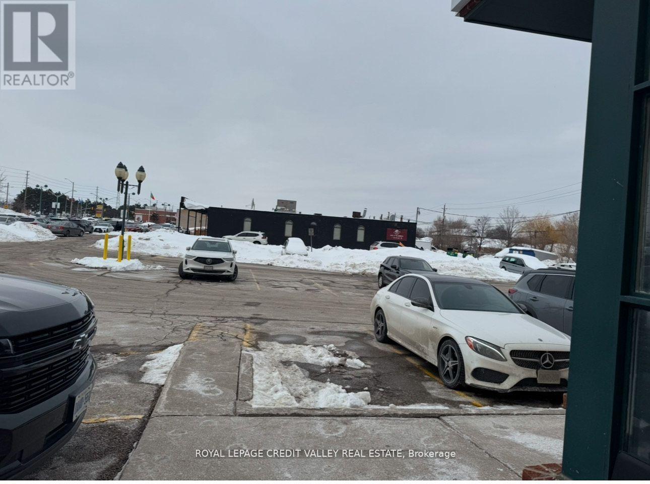 1965 Britannia Road W, Mississauga, Ontario  L5M 4Y4 - Photo 8 - W12514598