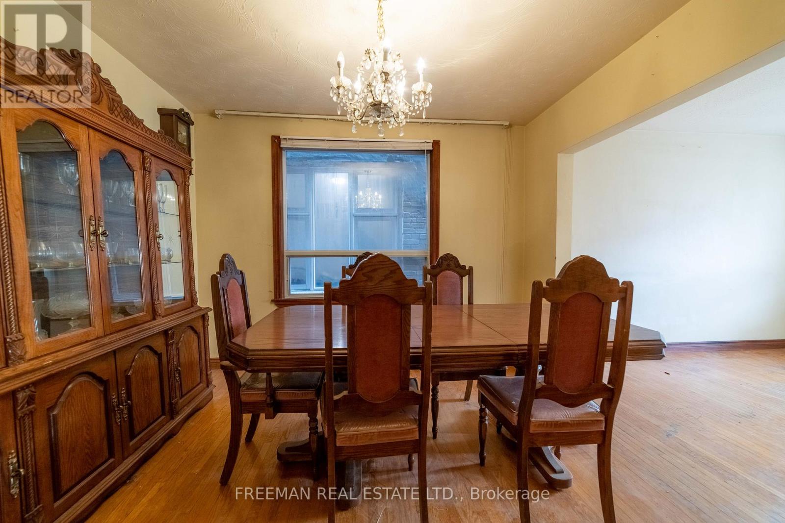 67 Day Avenue, Toronto, Ontario M6E 3W1 - Photo 5 - W12514602