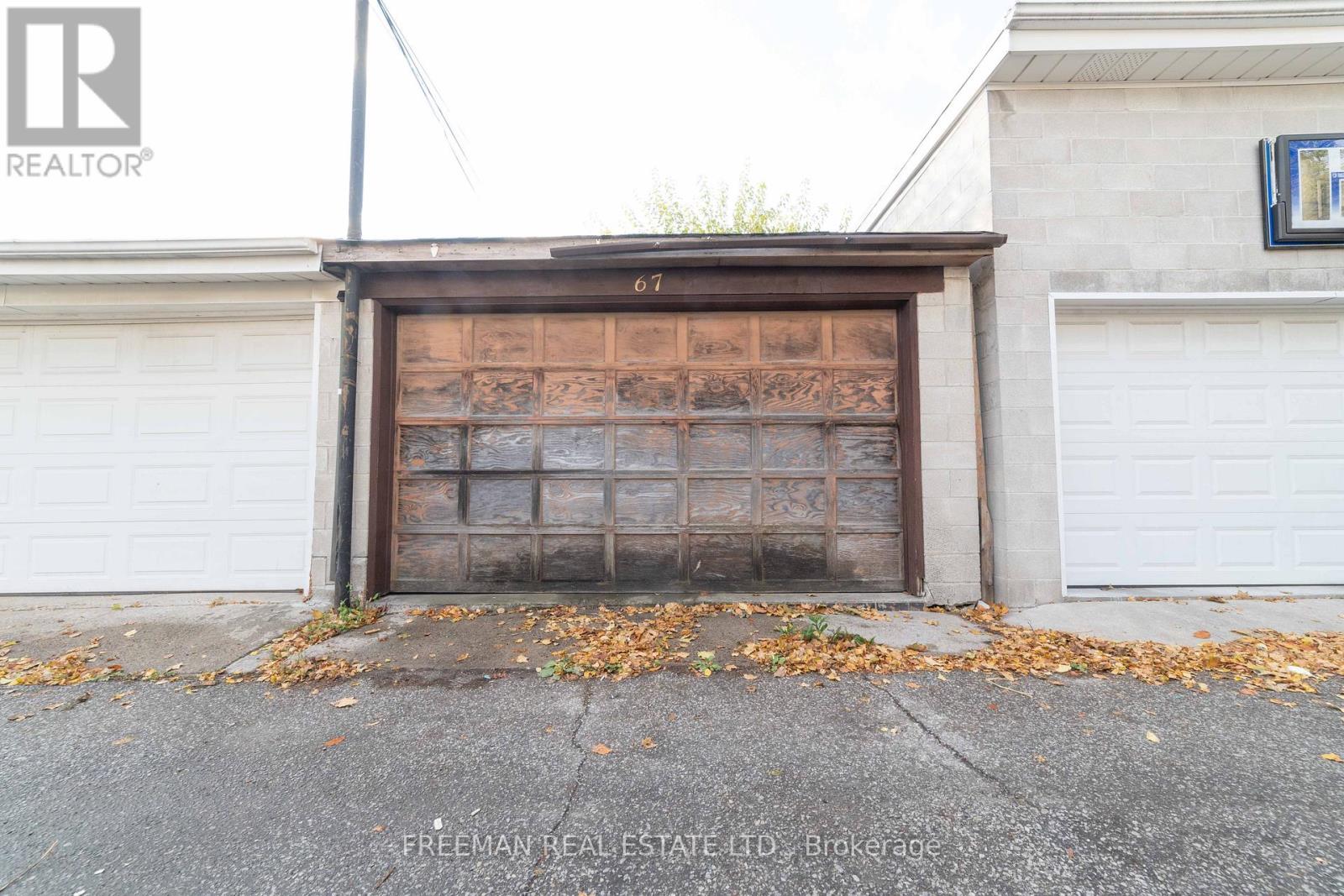 67 Day Avenue, Toronto, Ontario M6E 3W1 - Photo 9 - W12514602