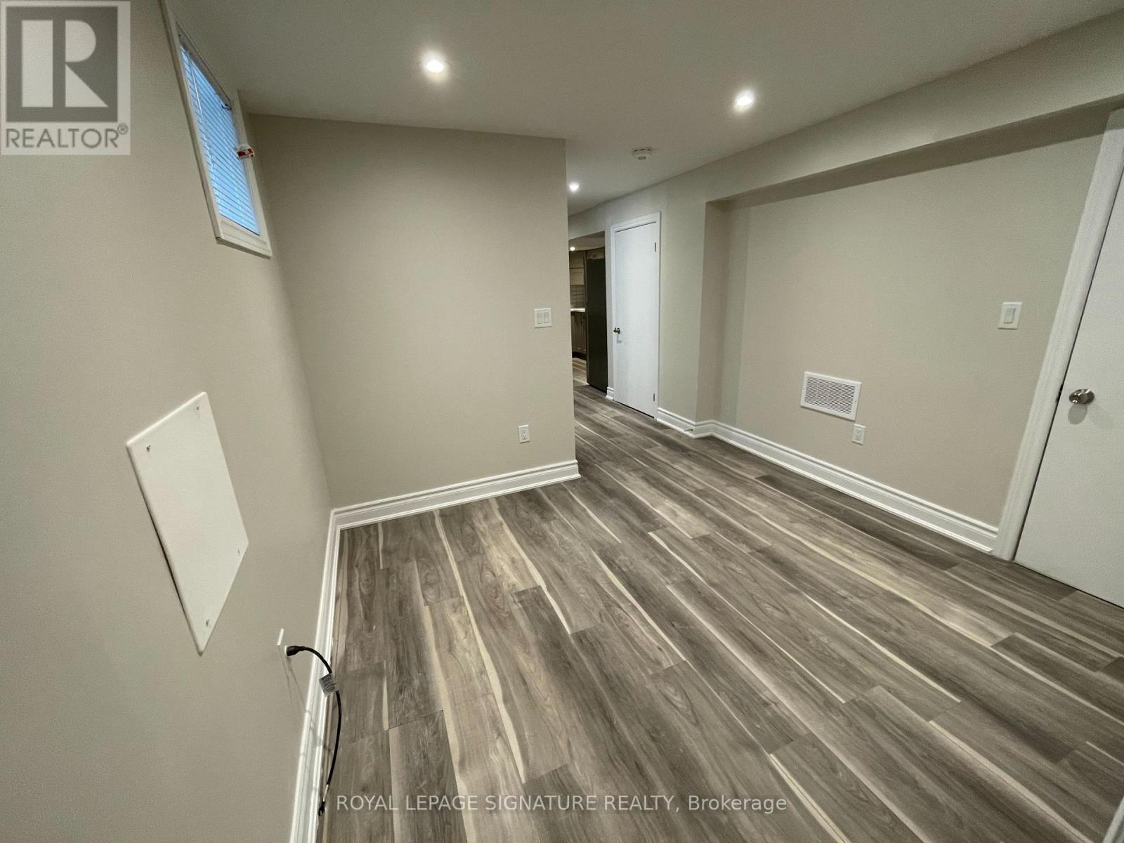 Lower - 262 Annette Street, Toronto, Ontario  M6P 1R1 - Photo 5 - W12514636