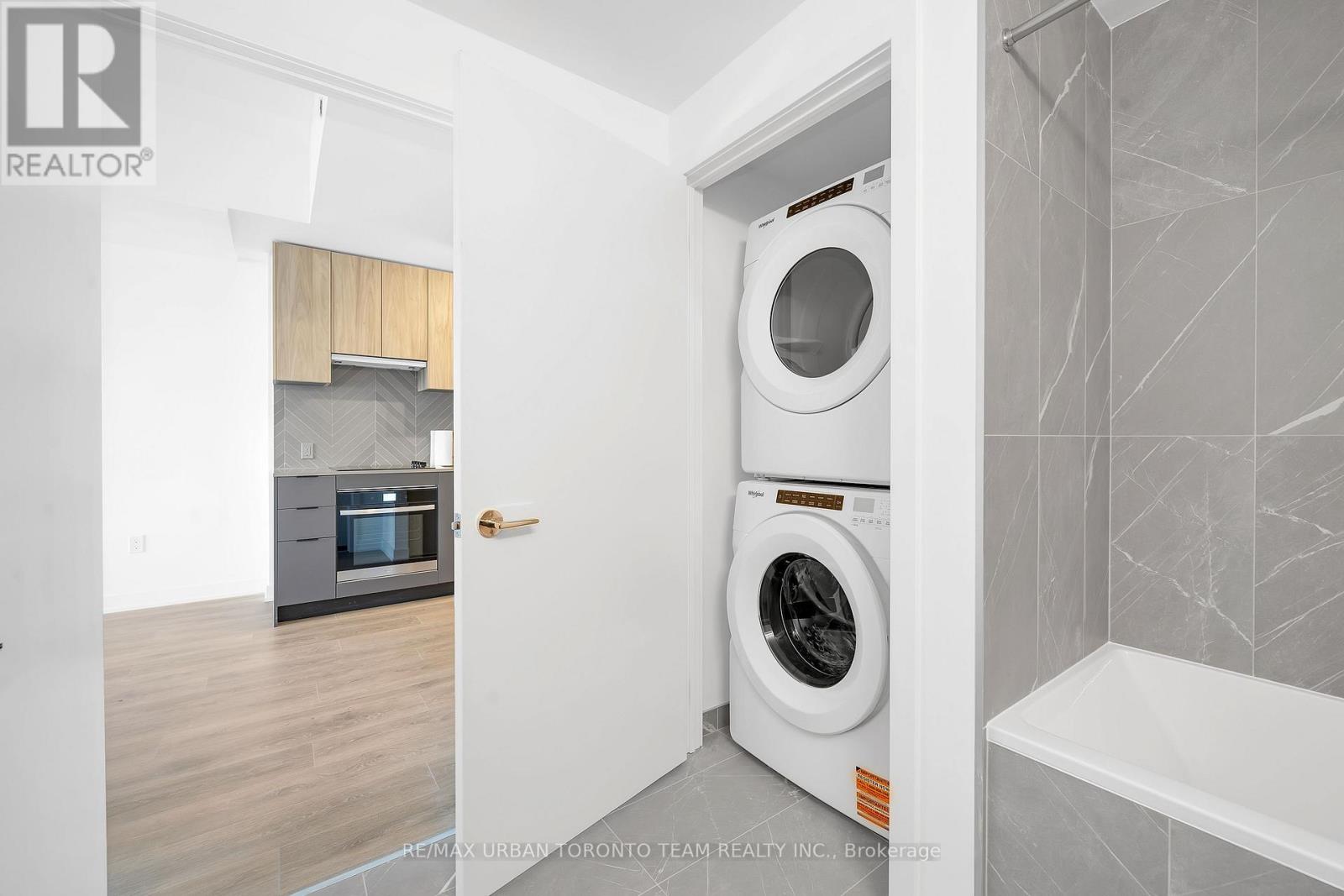 524 - 1037 The Queensway, Toronto, Ontario  M8Z 6C7 - Photo 14 - W12514640