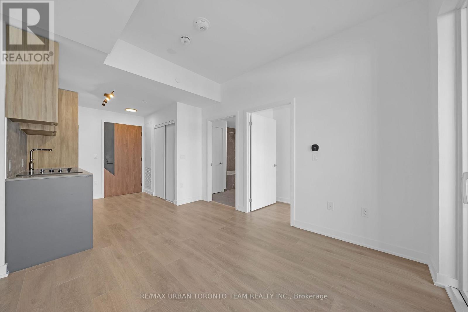 524 - 1037 The Queensway, Toronto, Ontario  M8Z 6C7 - Photo 8 - W12514640