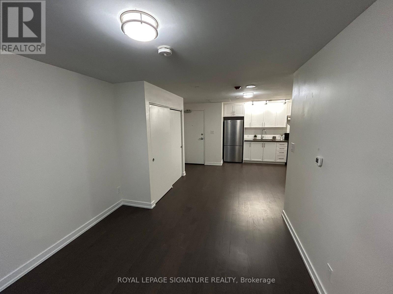 B101 - 46 Panorama Court, Toronto, Ontario  M9V 4A4 - Photo 11 - W12514648