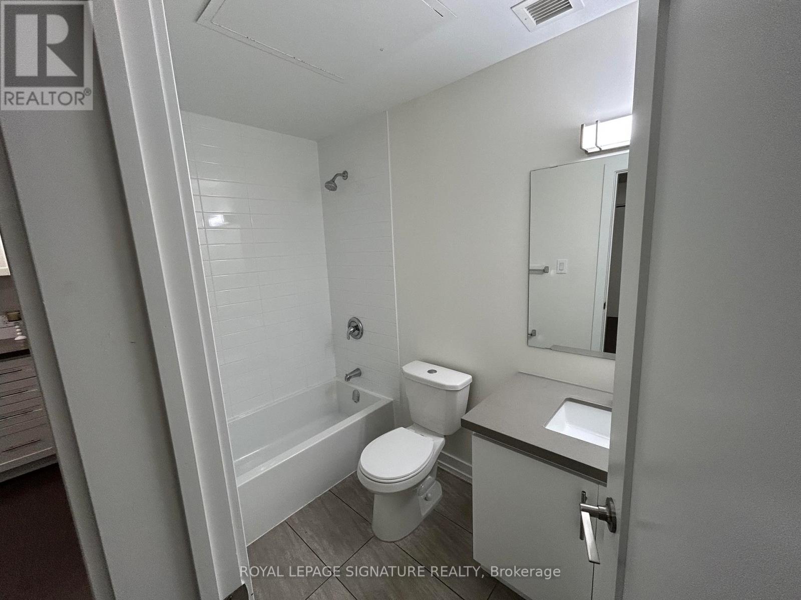 B101 - 46 Panorama Court, Toronto, Ontario  M9V 4A4 - Photo 14 - W12514648