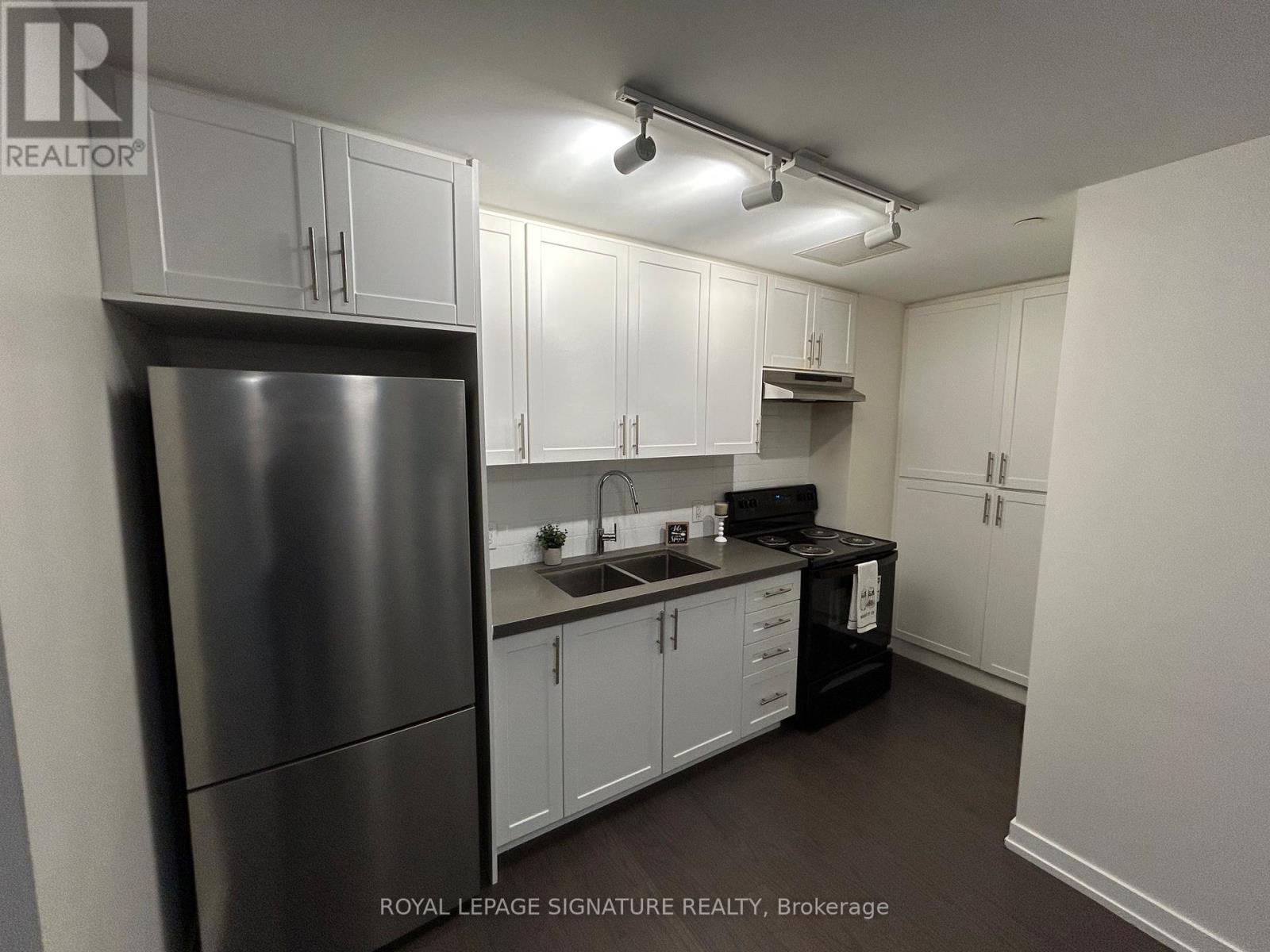 B101 - 46 Panorama Court, Toronto, Ontario  M9V 4A4 - Photo 7 - W12514648