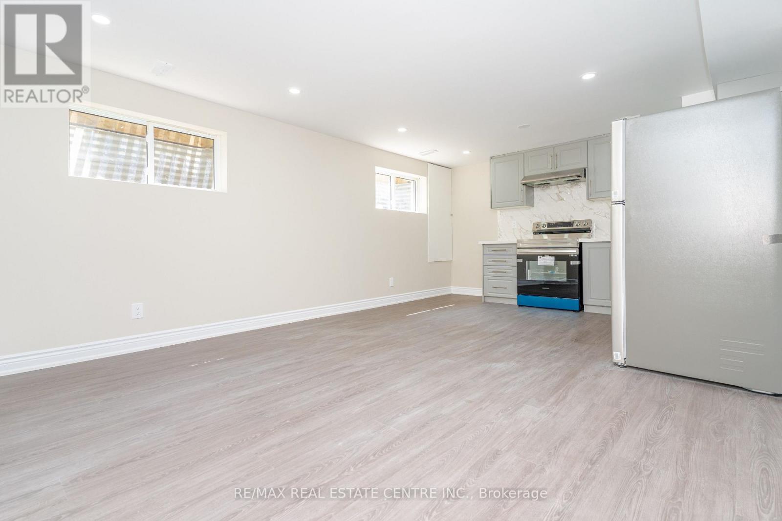 54 Princess Street, Orangeville, Ontario  L9W 1W3 - Photo 4 - W12514672