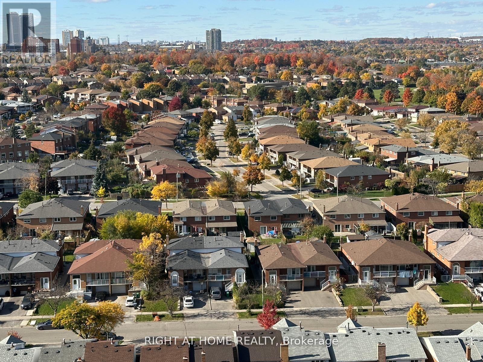 1608 - 202 Burnhamthorpe Road E, Mississauga, Ontario  L5A 4L4 - Photo 15 - W12514674