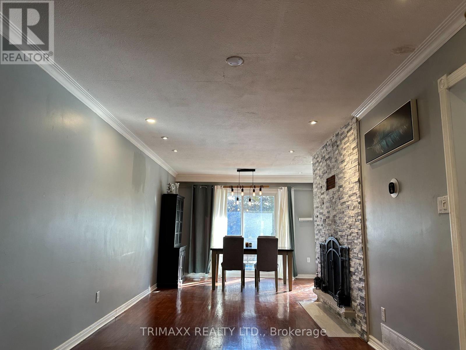 1179 Forestwood Drive, Mississauga, Ontario  L5C 1H6 - Photo 13 - W12514702