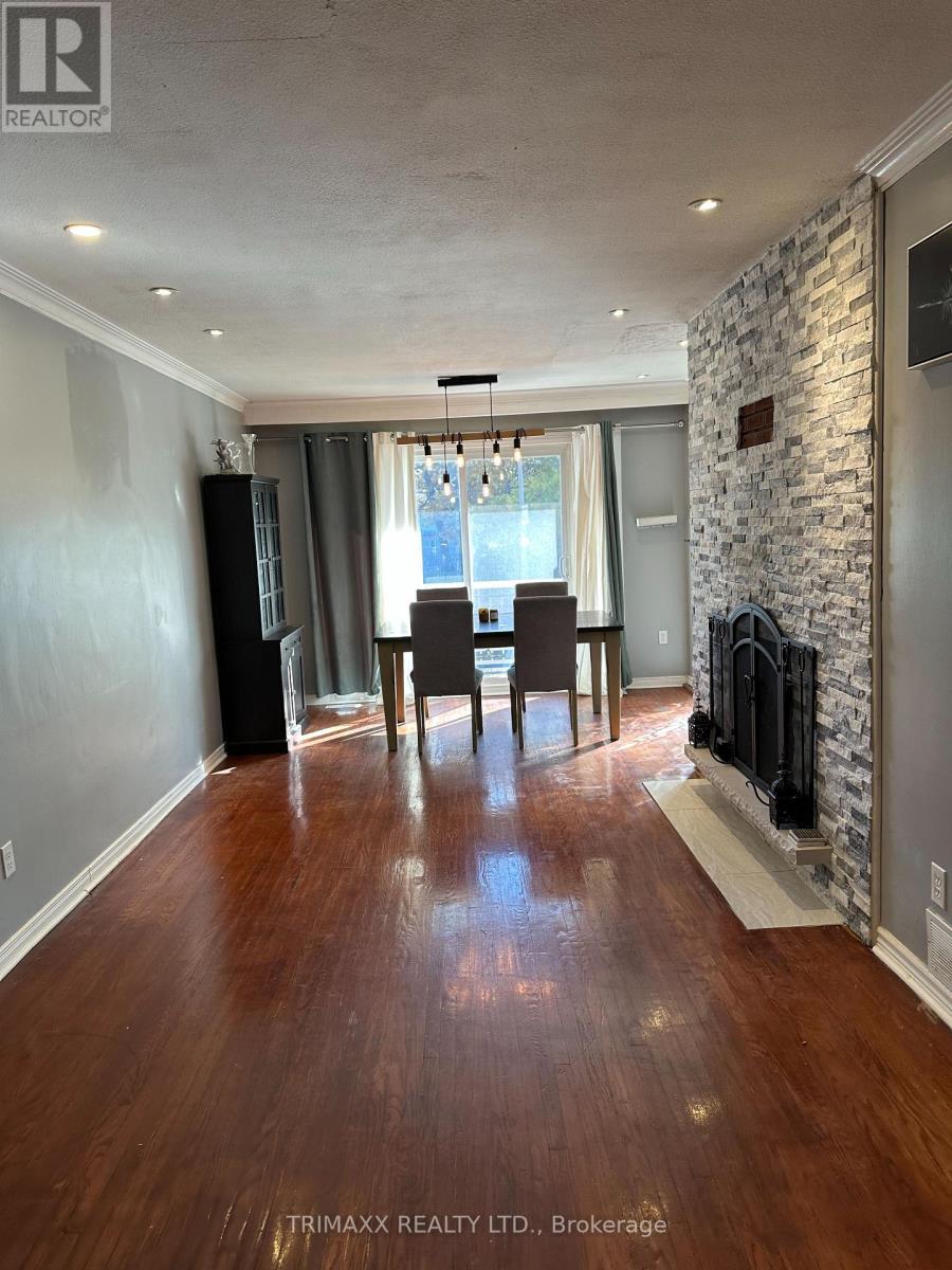 1179 Forestwood Drive, Mississauga, Ontario  L5C 1H6 - Photo 14 - W12514702