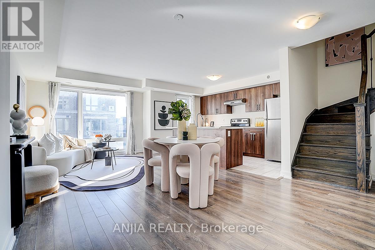 304 - 20 Dunsheath Way, Markham, Ontario  L6B 1N3 - Photo 4 - N12513578