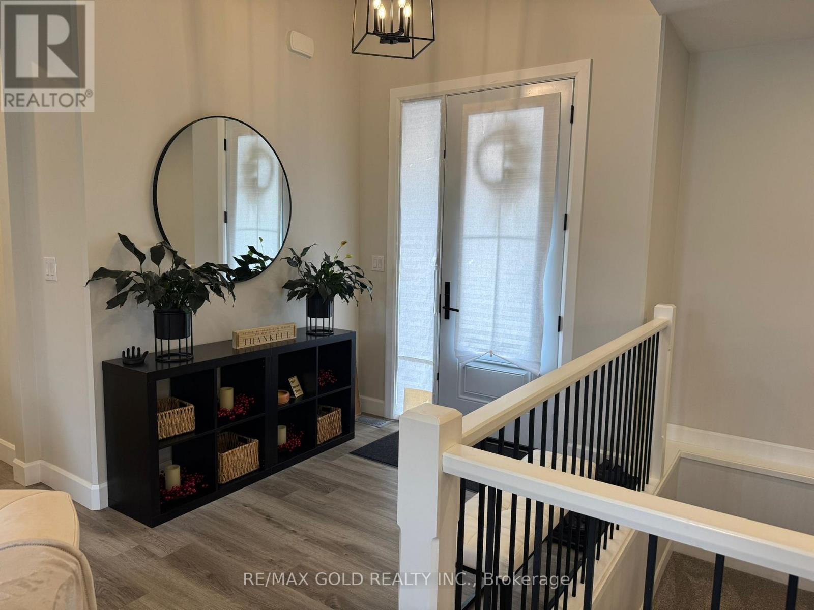 11 - 5 John Pound Road, Tillsonburg, Ontario  N4G 5X3 - Photo 3 - X12486365