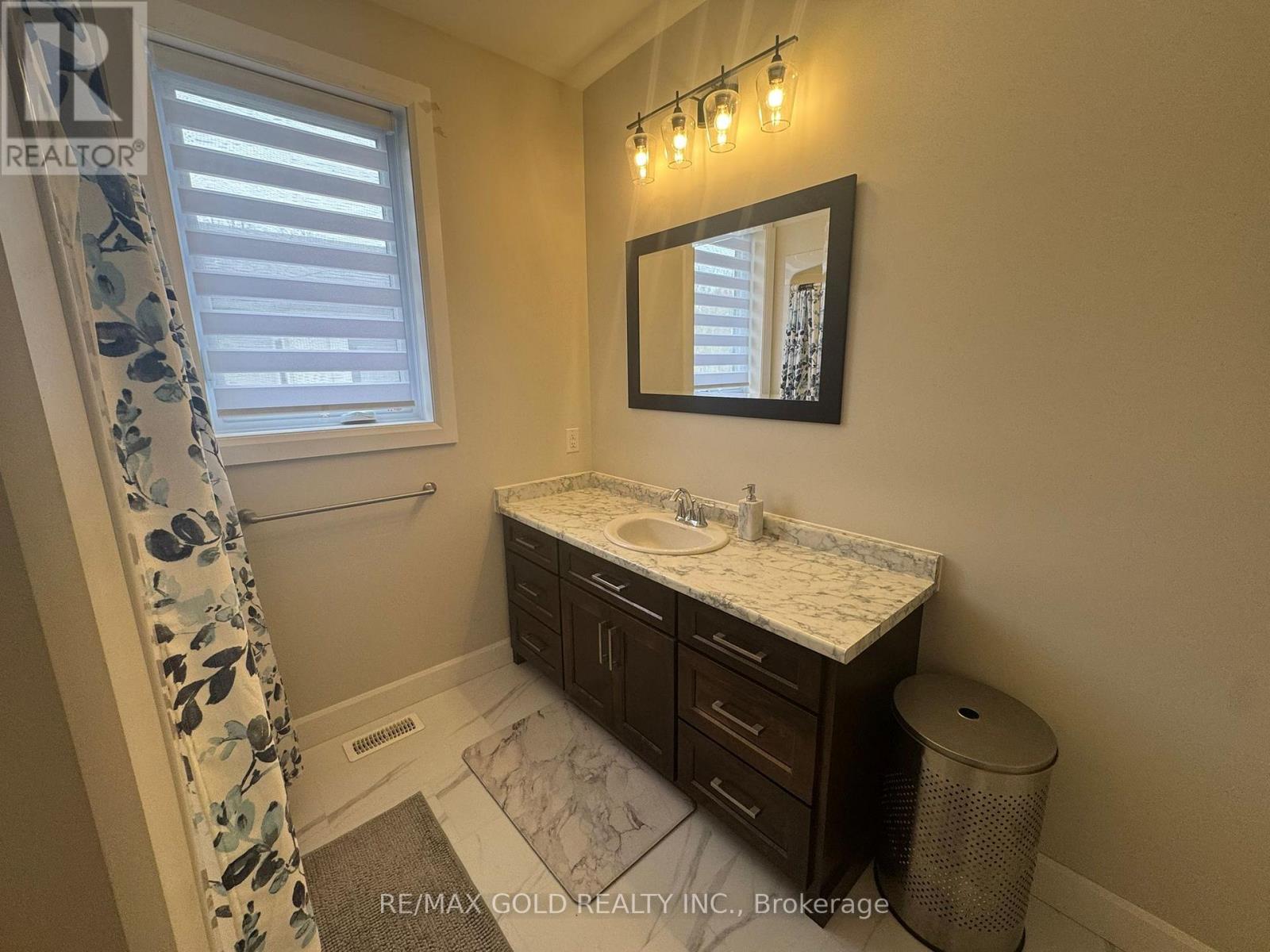 11 - 5 John Pound Road, Tillsonburg, Ontario  N4G 5X3 - Photo 36 - X12486365