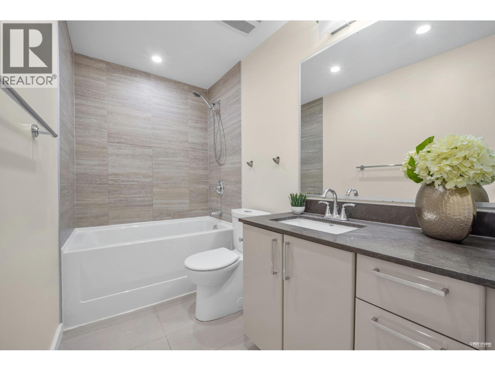 1002 88 W 1st Avenue, Vancouver, British Columbia  V5Y 0K2 - Photo 21 - R3065186