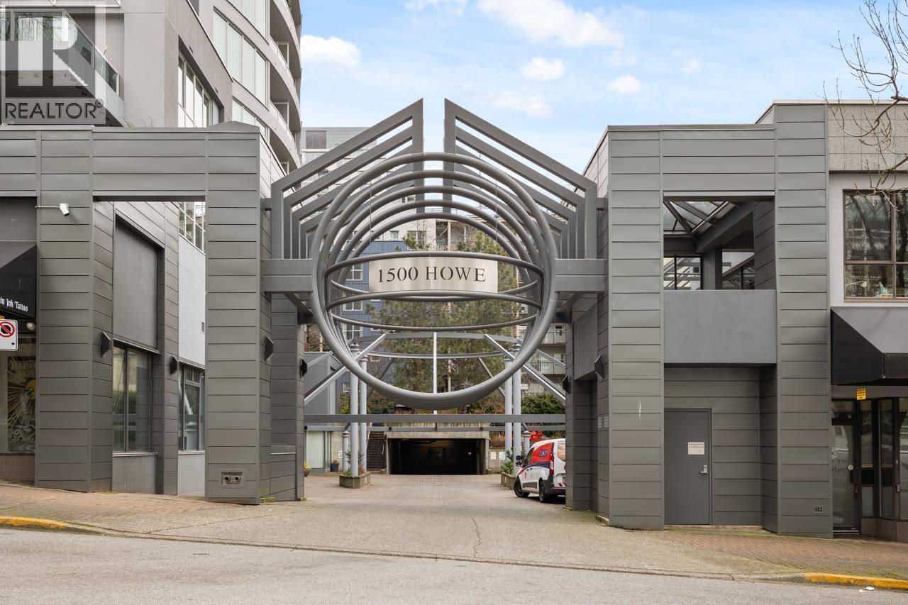 1501 1500 Howe Street, Vancouver, British Columbia  V6Z 2M8 - Photo 2 - R3065211