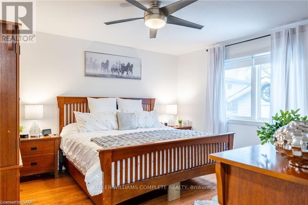 144 Sumner Crescent, Grimsby, Ontario  L3M 0B4 - Photo 10 - X12514438