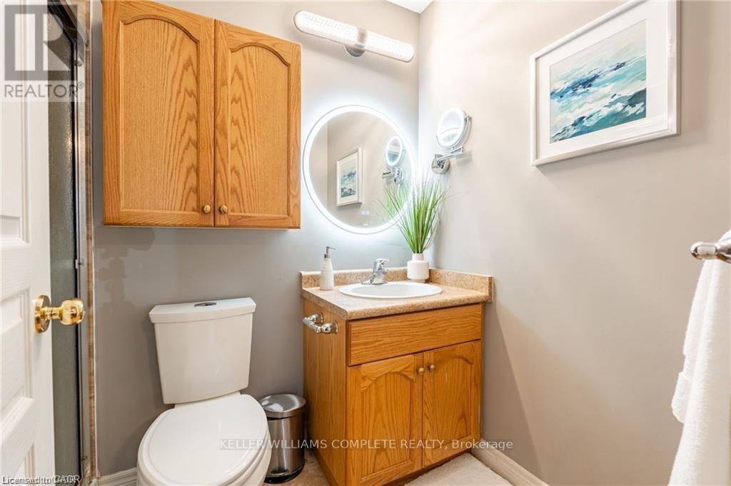 144 Sumner Crescent, Grimsby, Ontario  L3M 0B4 - Photo 12 - X12514438