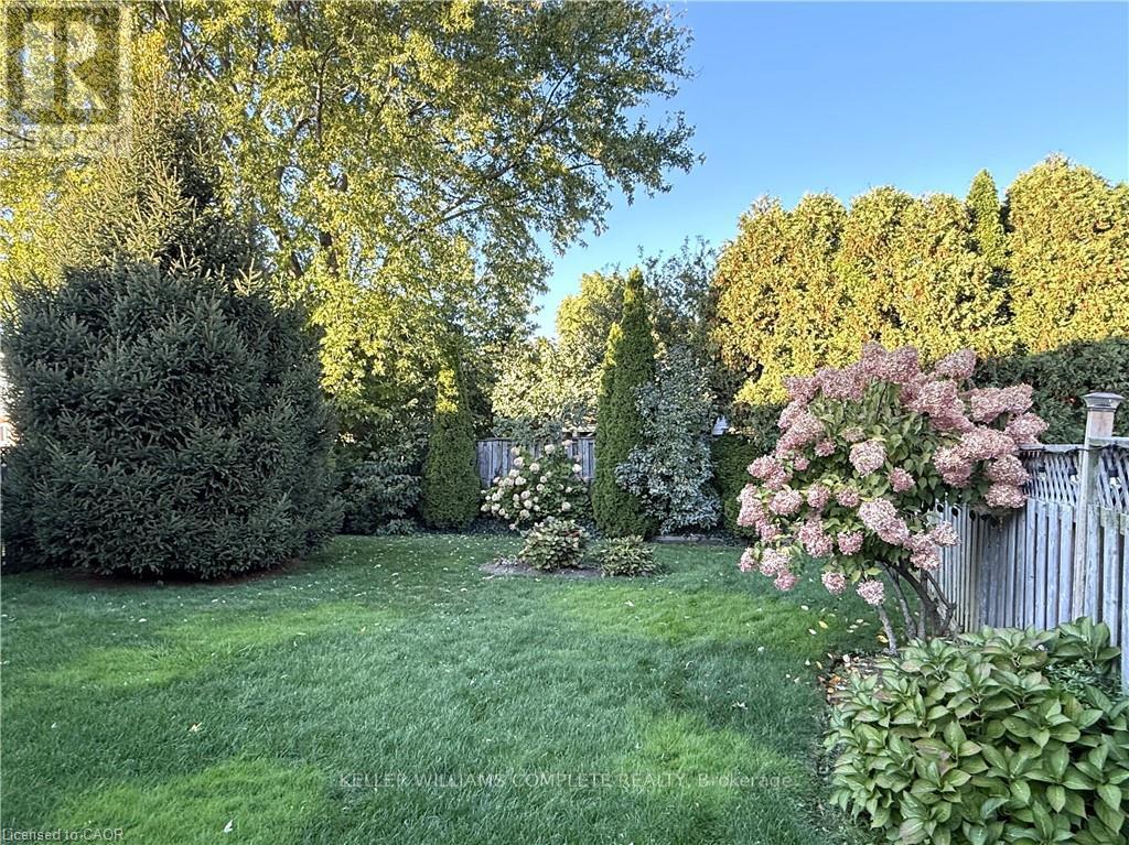 144 Sumner Crescent, Grimsby, Ontario  L3M 0B4 - Photo 27 - X12514438