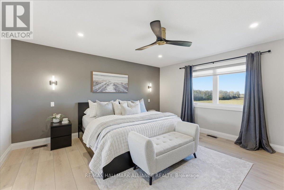 90 Rea Drive, Centre Wellington, Ontario  N1M 0H5 - Photo 26 - X12514458