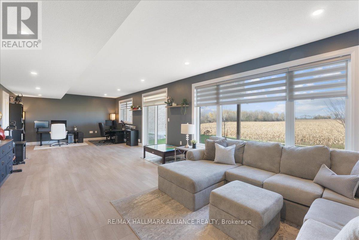 90 Rea Drive, Centre Wellington, Ontario  N1M 0H5 - Photo 37 - X12514458