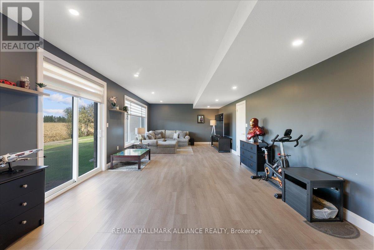 90 Rea Drive, Centre Wellington, Ontario  N1M 0H5 - Photo 40 - X12514458