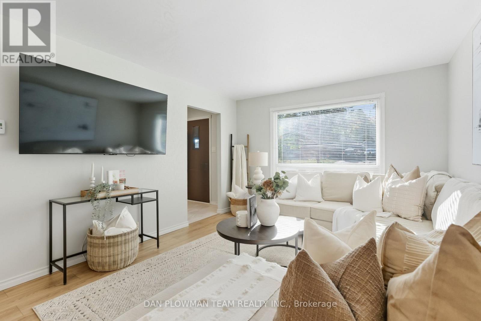 46 Alexander Avenue, Peterborough, Ontario  K9J 6B4 - Photo 6 - X12514544