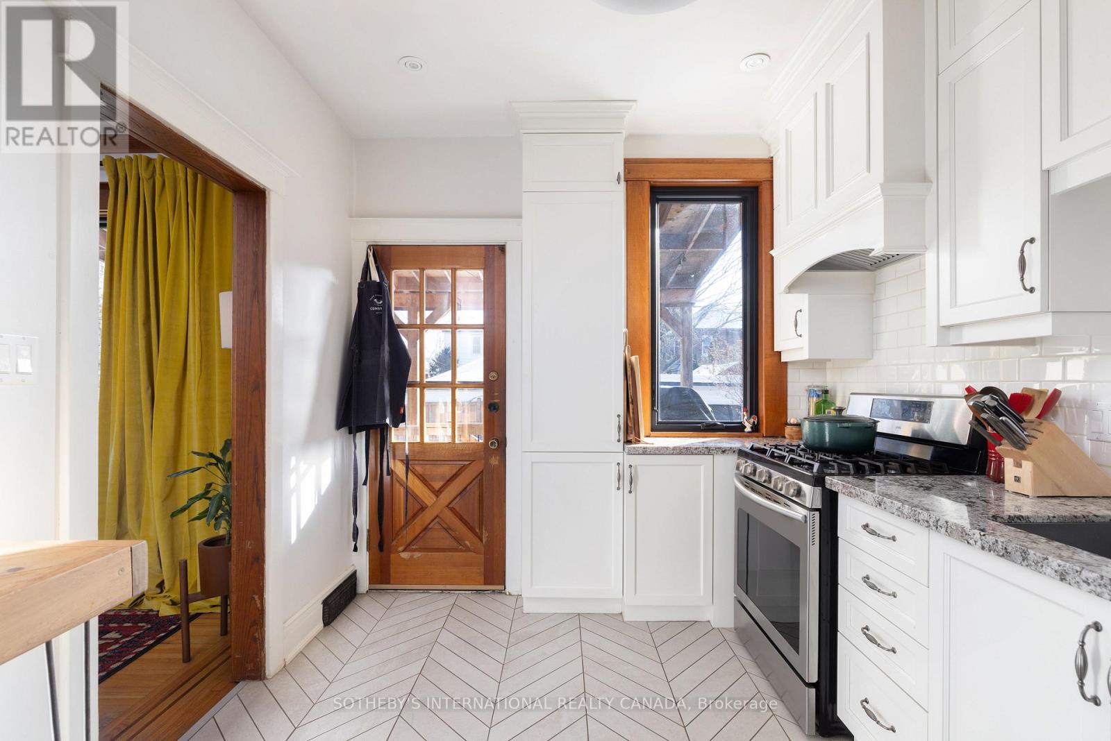 253 Graham Avenue S, Hamilton, Ontario  L8K 2M7 - Photo 14 - X12514580