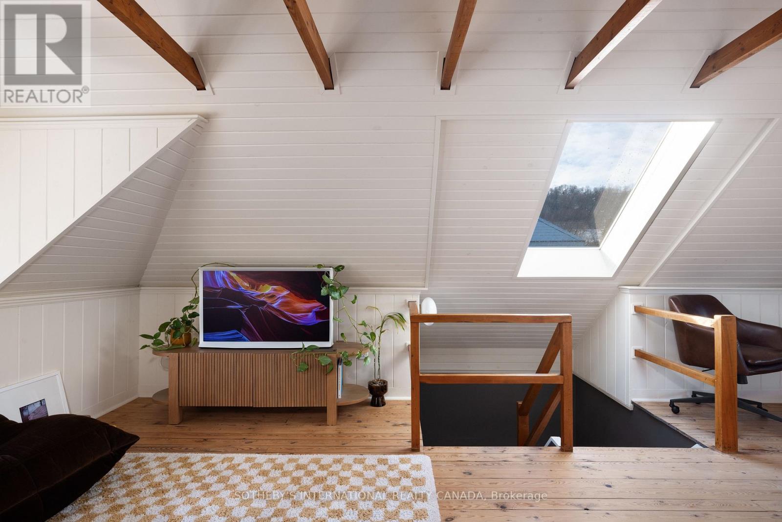 253 Graham Avenue S, Hamilton, Ontario  L8K 2M7 - Photo 20 - X12514580