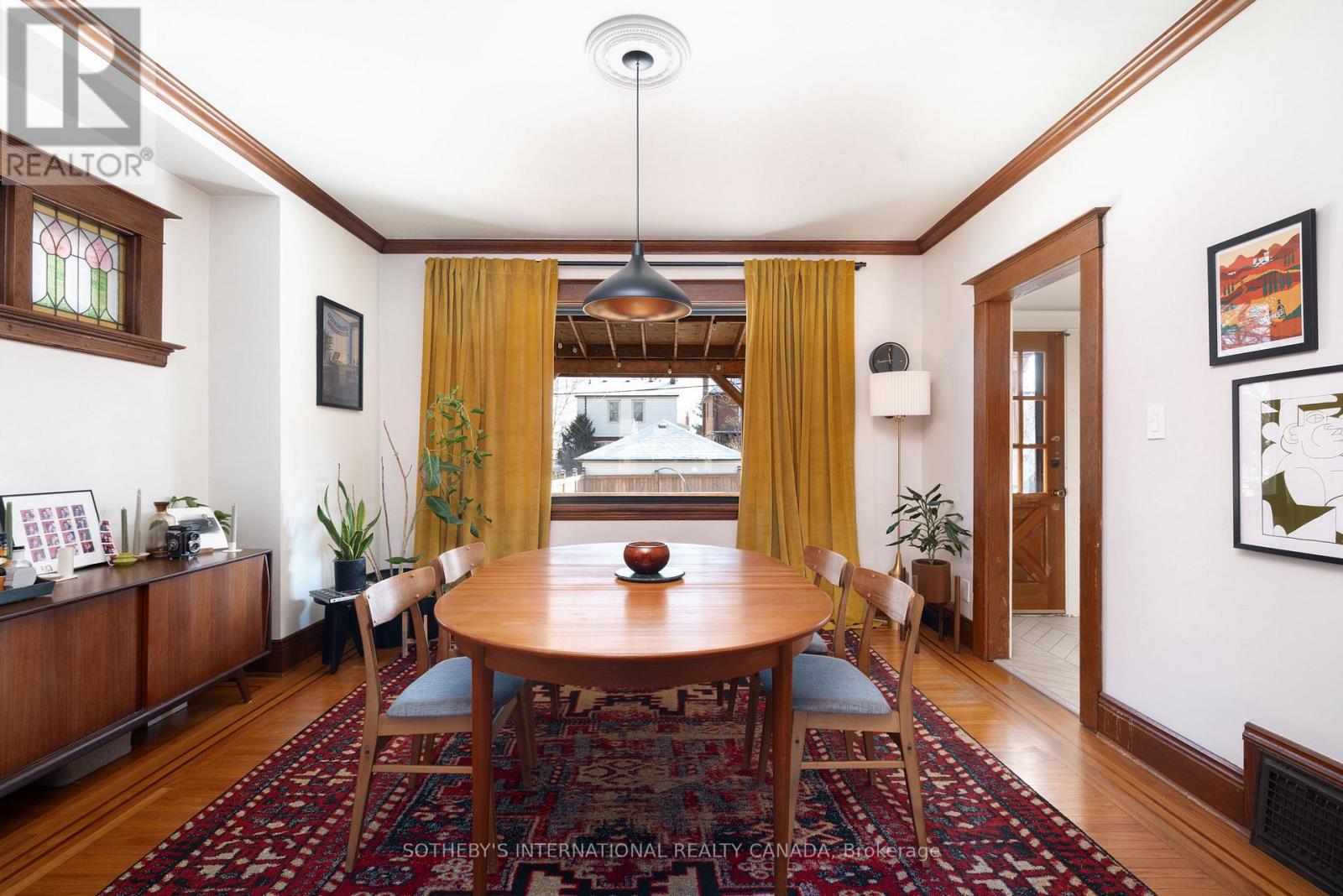 253 Graham Avenue S, Hamilton, Ontario  L8K 2M7 - Photo 5 - X12514580