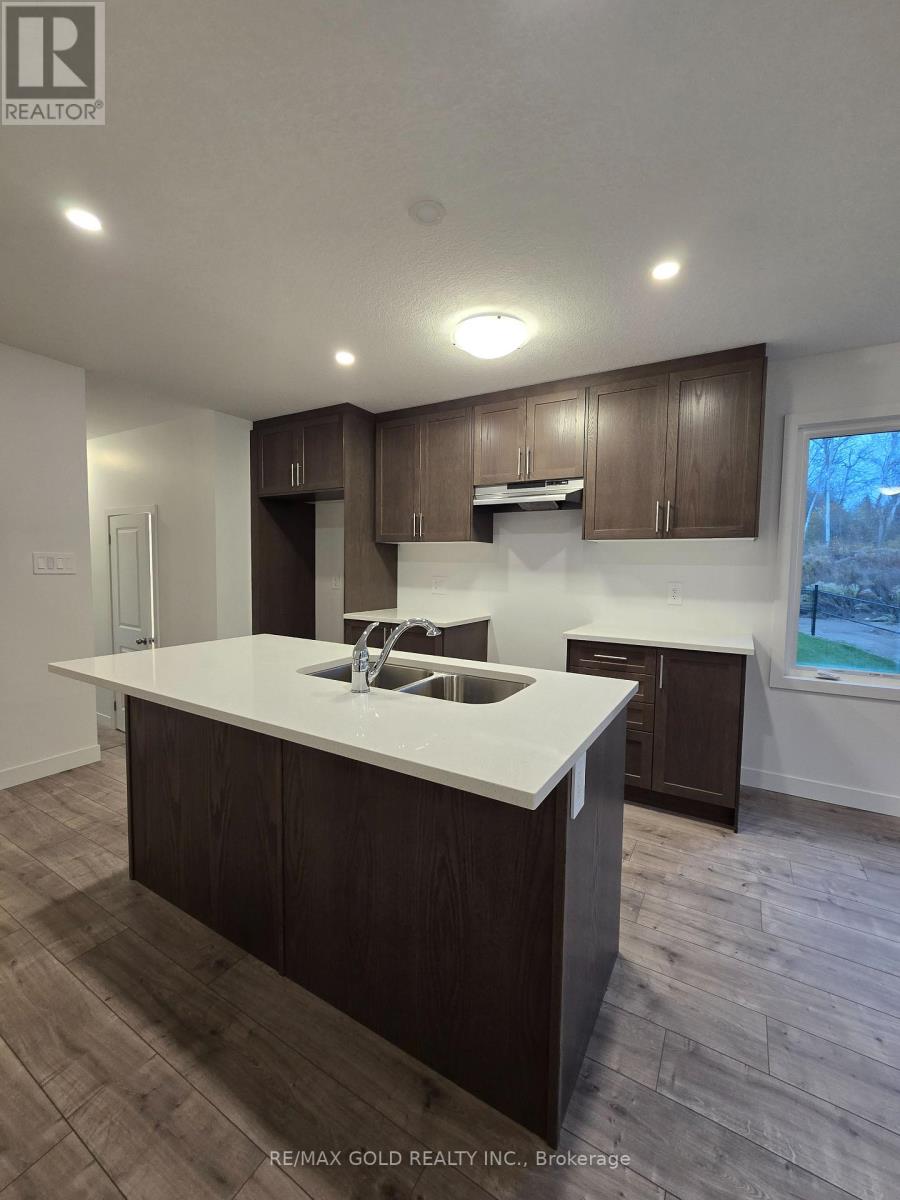 27 Oak Forest Common Crescent, Cambridge, Ontario  N1S 0E4 - Photo 13 - X12514634