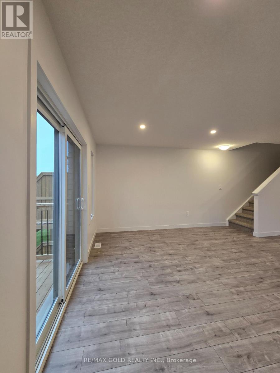 27 Oak Forest Common Crescent, Cambridge, Ontario  N1S 0E4 - Photo 18 - X12514634