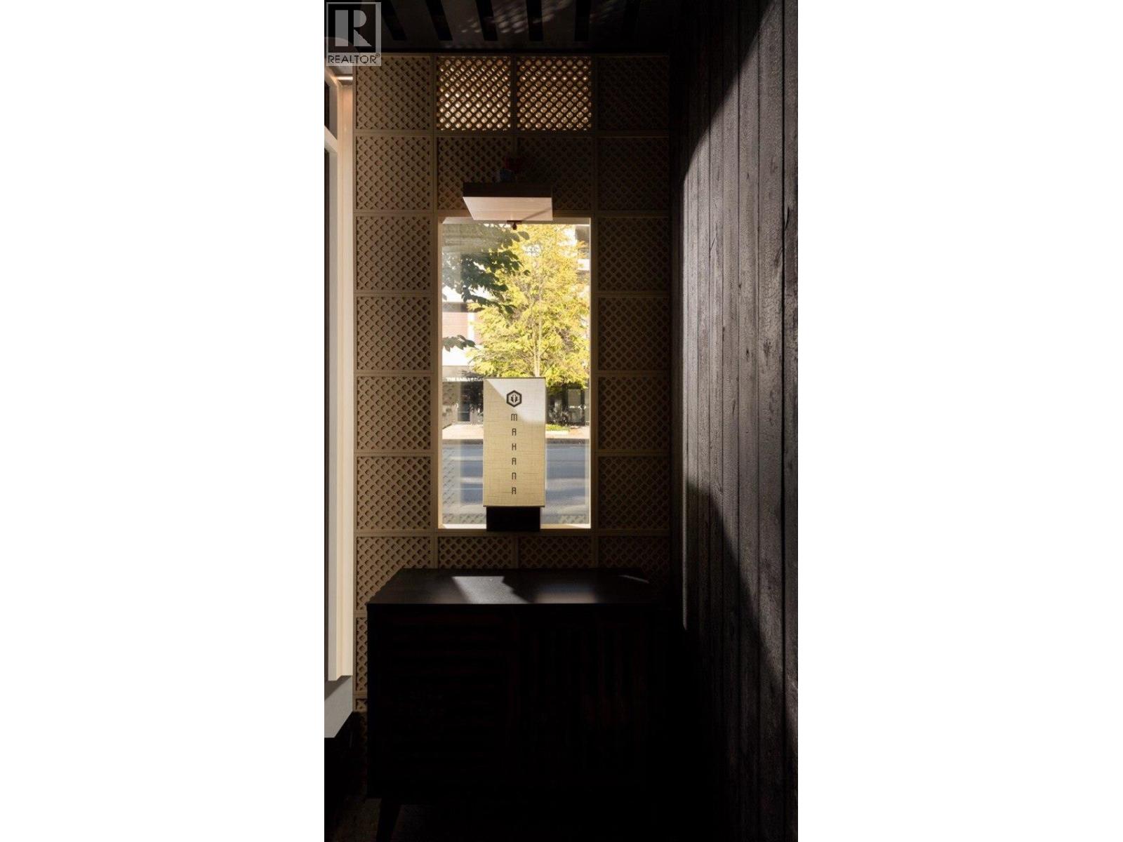 175 W 3rd Street, North Vancouver, British Columbia  V7M 0G5 - Photo 3 - C8073633