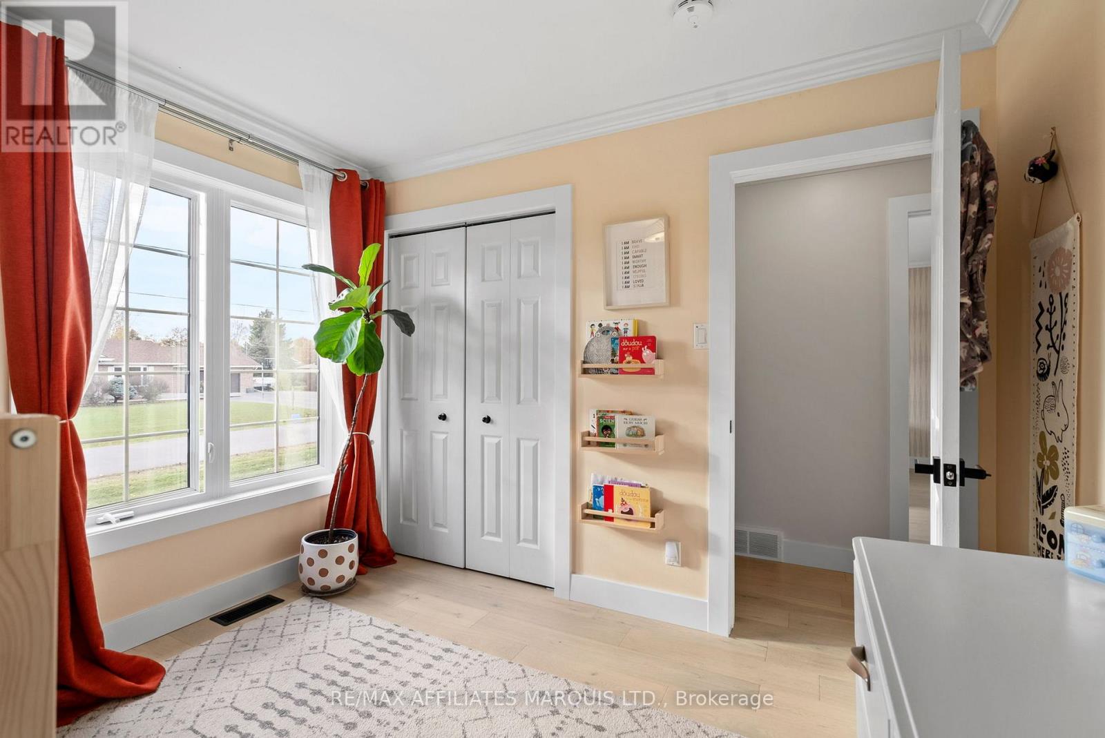 6525 Clifford Avenue, South Glengarry, Ontario K6H 5R5 - Photo 20 - X12514732