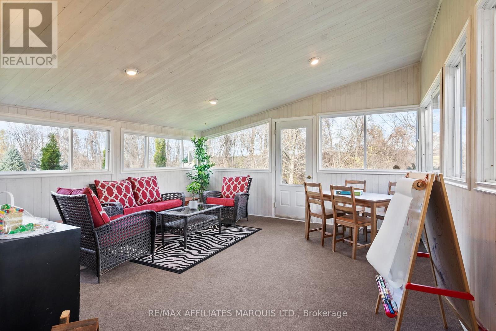 6525 Clifford Avenue, South Glengarry, Ontario K6H 5R5 - Photo 27 - X12514732