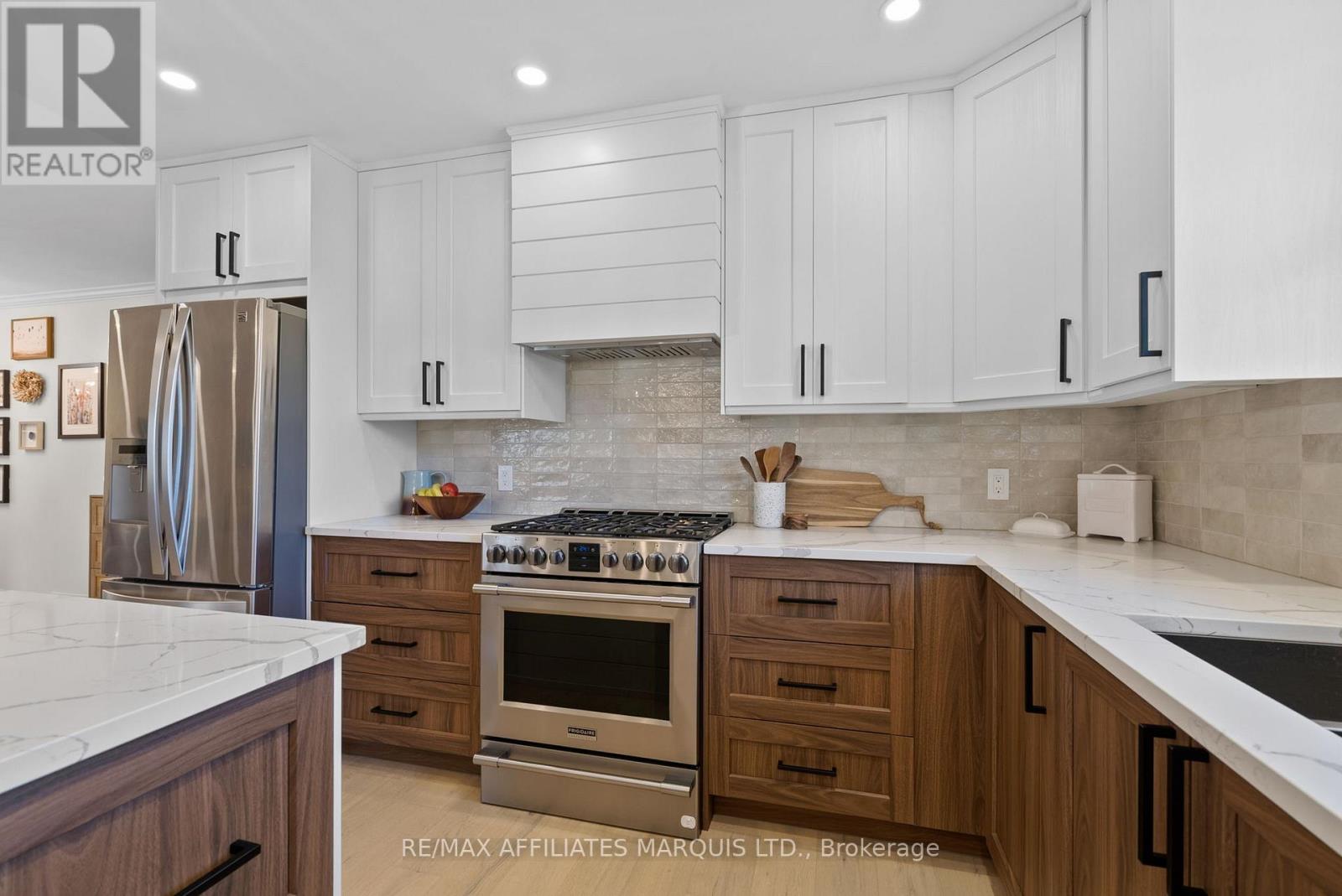 6525 Clifford Avenue, South Glengarry, Ontario K6H 5R5 - Photo 7 - X12514732