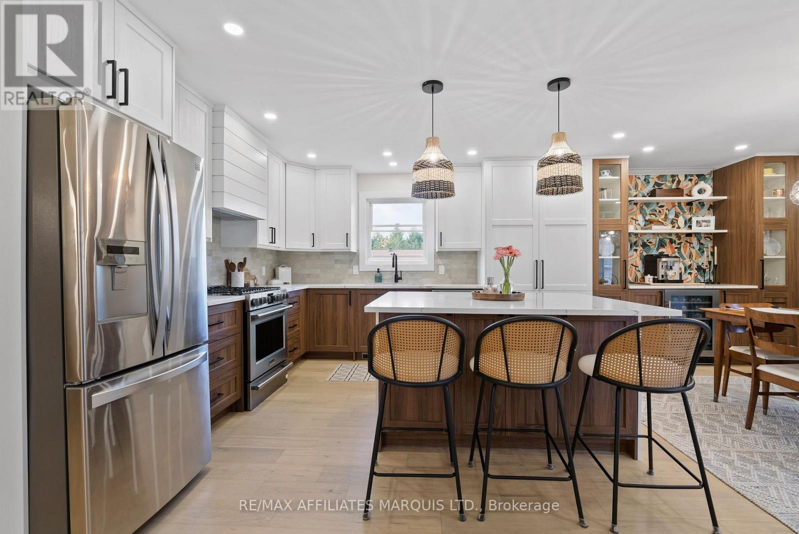 6525 Clifford Avenue, South Glengarry, Ontario K6H 5R5 - Photo 8 - X12514732