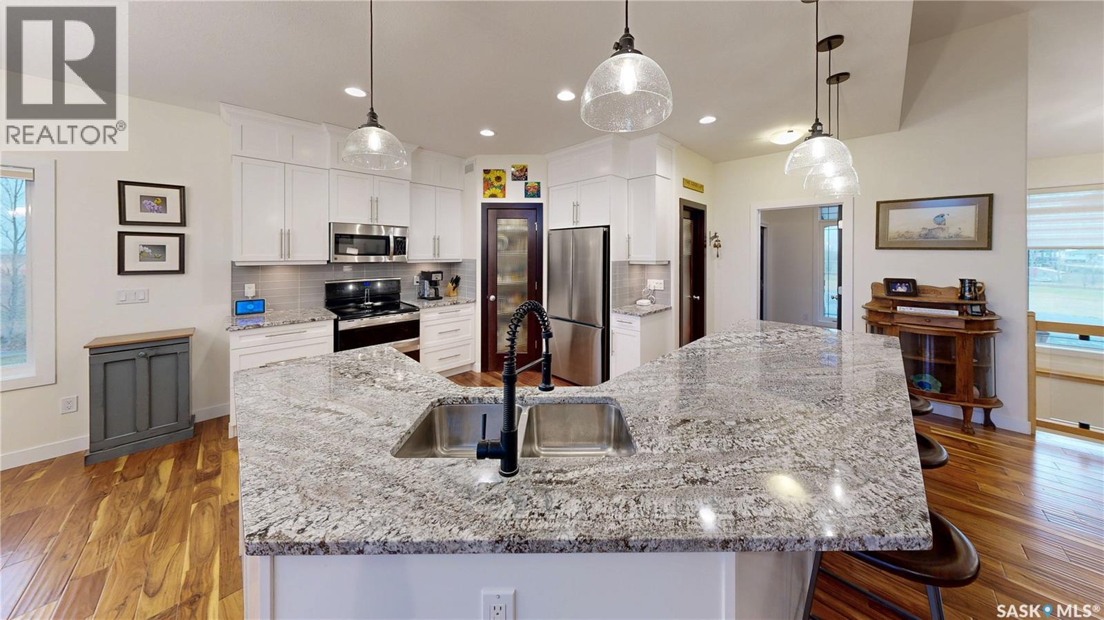 131 Rock Pointe Place, Pilot Butte, Saskatchewan  S0G 3Z0 - Photo 10 - SK022216