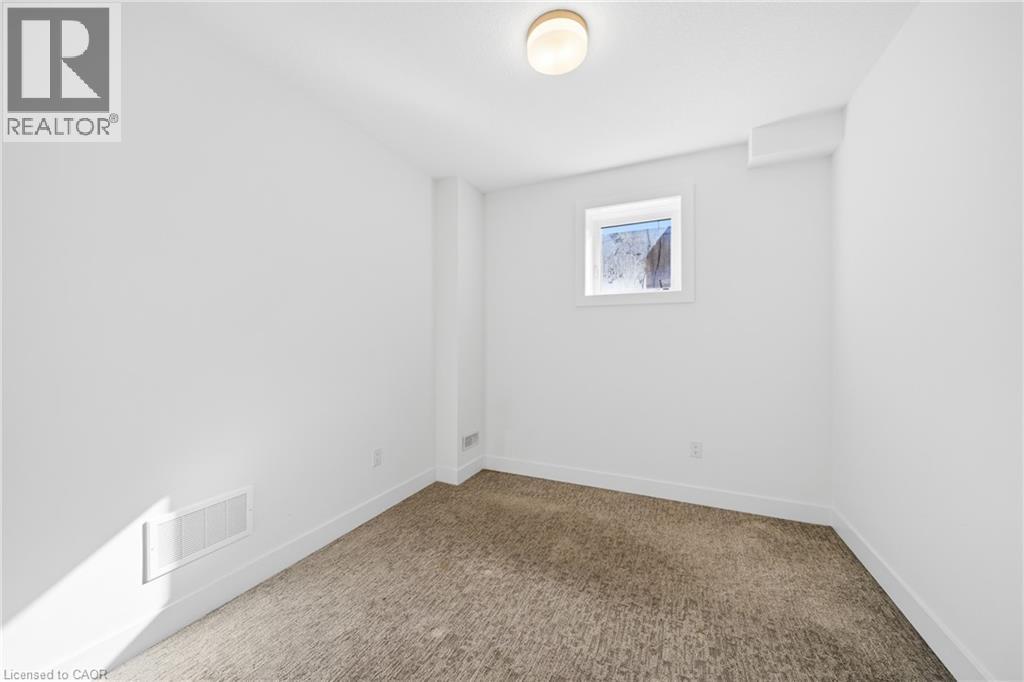 2273 Turnberry Road Unit# 20, Burlington, Ontario  L7M 2B2 - Photo 32 - 40775002