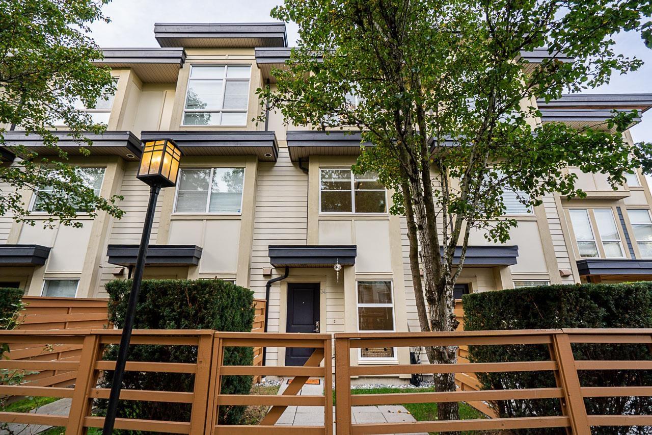 34 19477 72A AVENUE, surrey, British Columbia