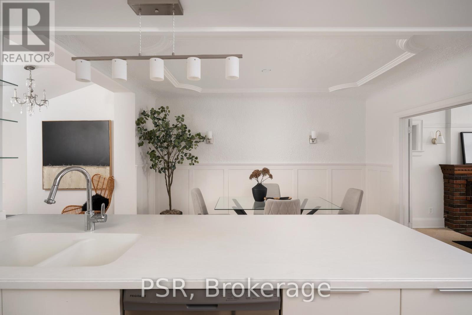 217 Northcliffe Boulevard, Toronto, Ontario M6E 3K8 - Photo 18 - C12514728