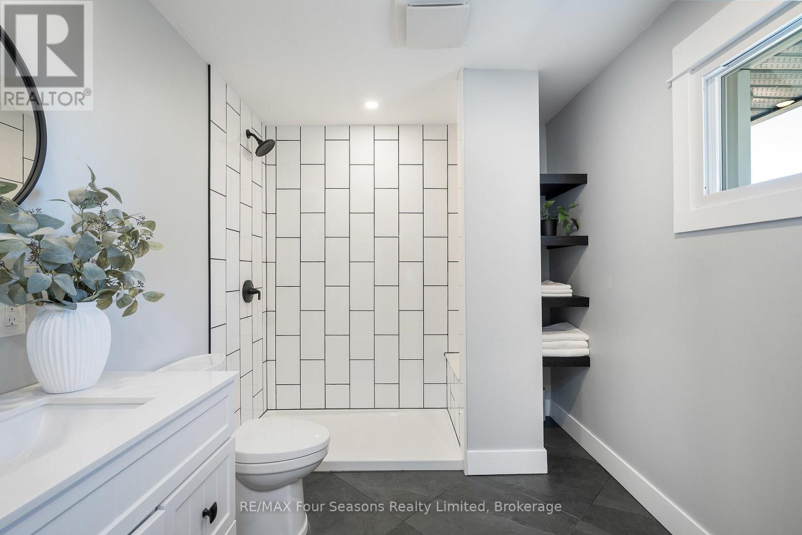 475 Lyons Court, Wasaga Beach, Ontario  L9Z 1V1 - Photo 33 - S12514704