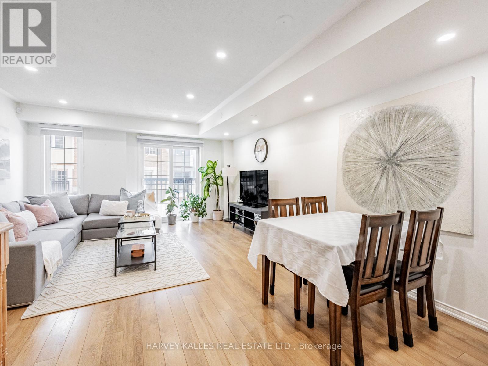 38 Glenstal Path, Oshawa, Ontario L1L 0L2 - Photo 5 - E12514774