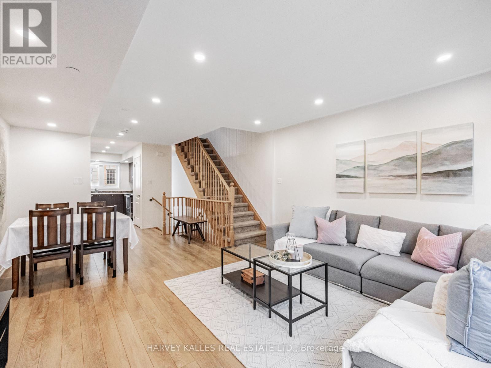 38 Glenstal Path, Oshawa, Ontario L1L 0L2 - Photo 7 - E12514774