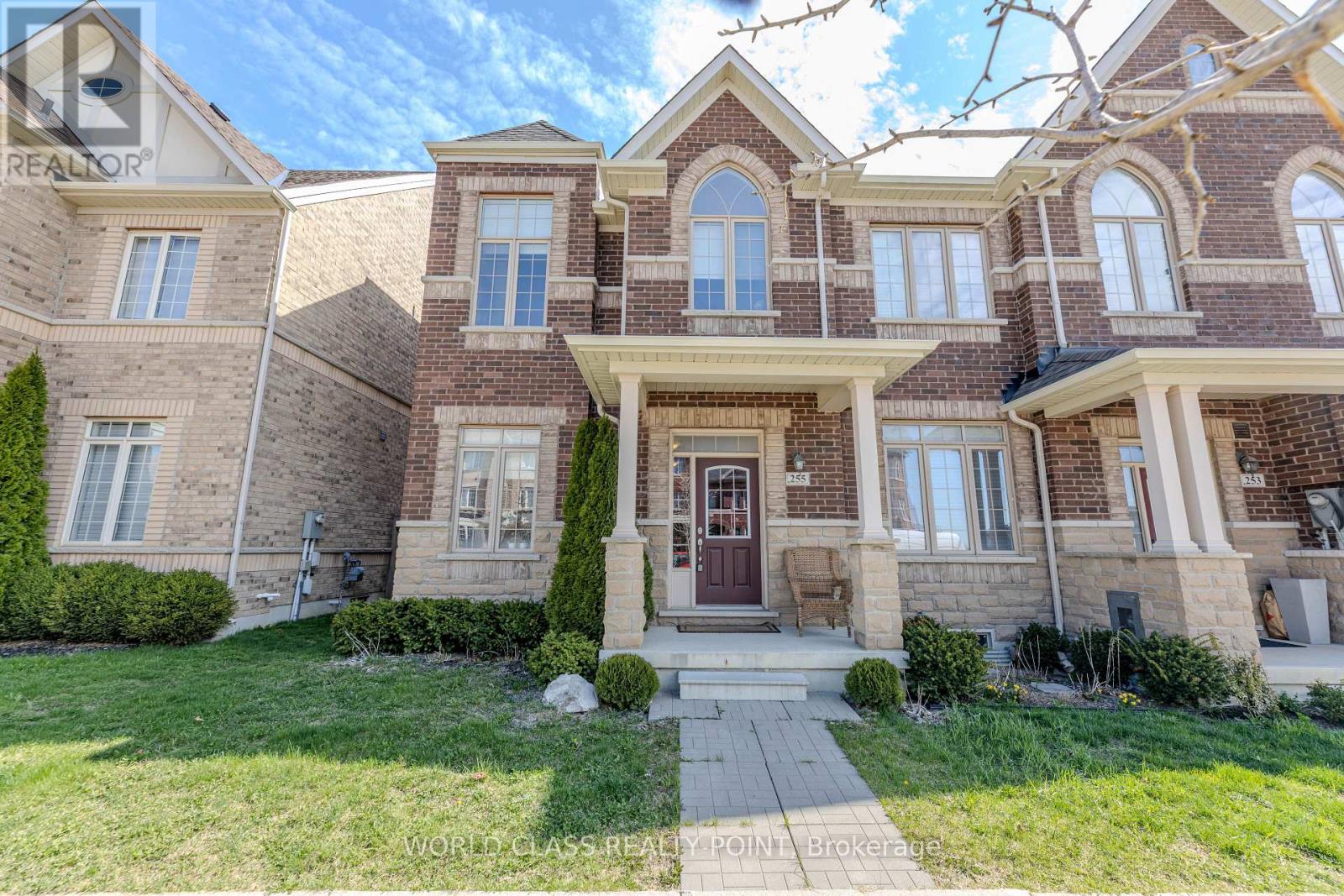 255 BARONS STREET, Vaughan, Ontario