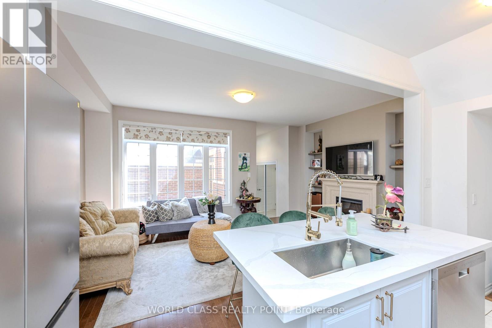 255 Barons Street, Vaughan, Ontario  L4H 3Z3 - Photo 5 - N12514742