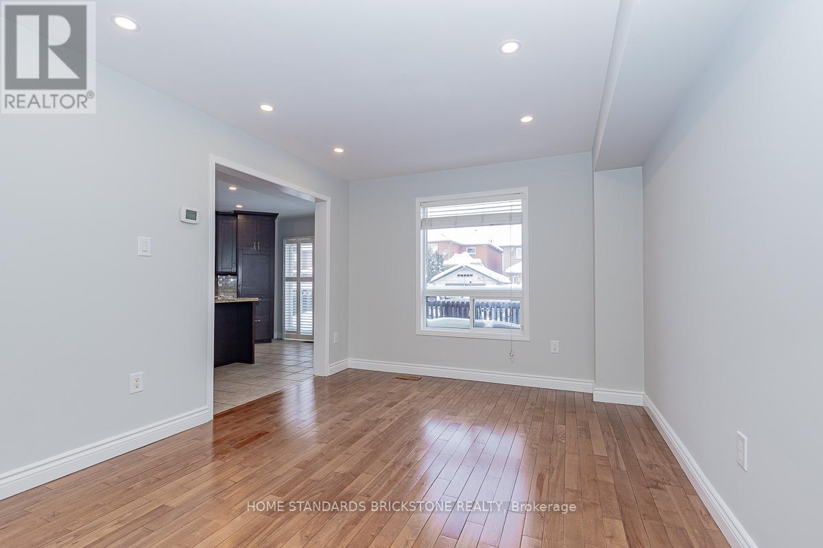 72 Sylwood Crescent, Vaughan, Ontario  L6A 2P7 - Photo 10 - N12514772