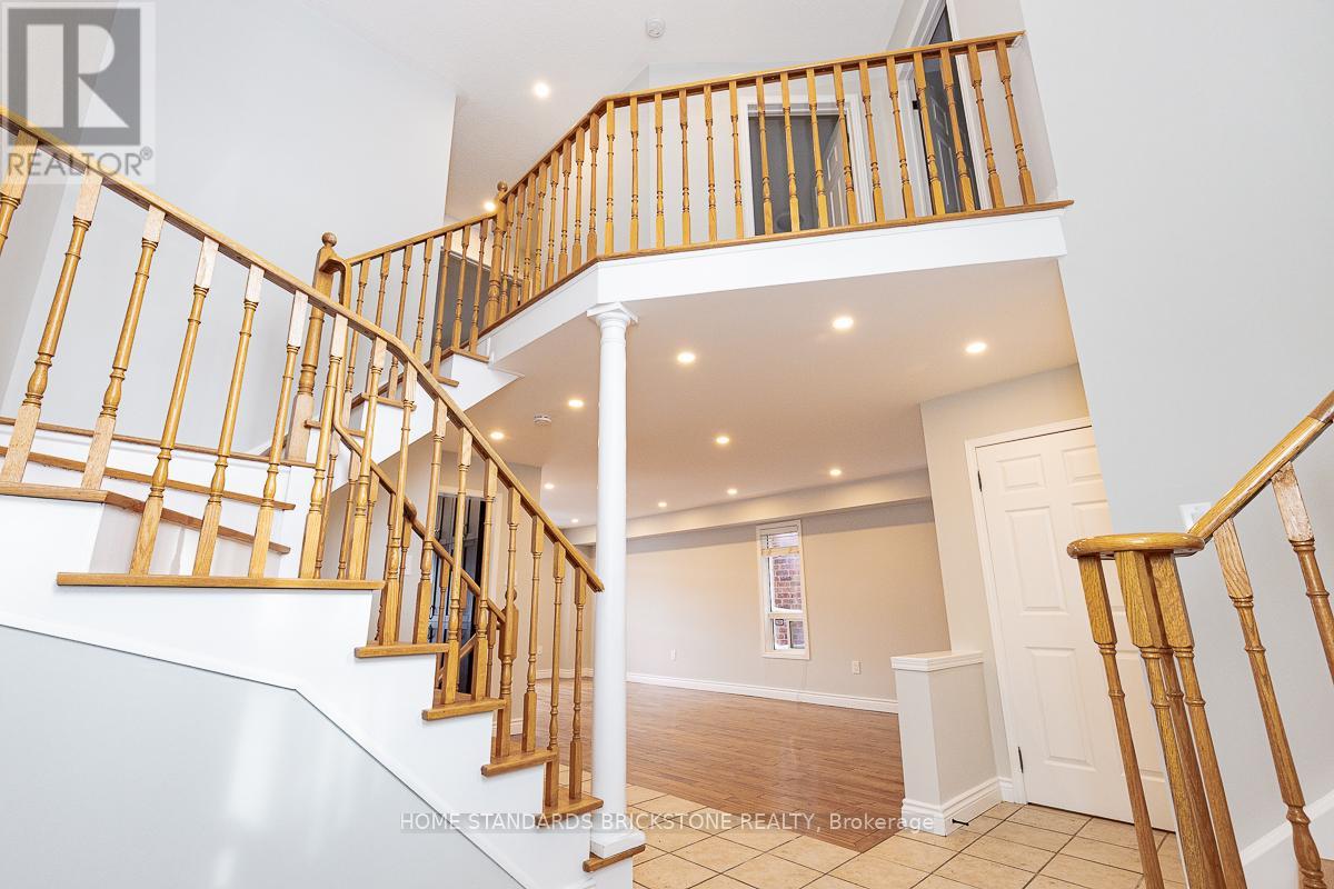 72 Sylwood Crescent, Vaughan, Ontario  L6A 2P7 - Photo 25 - N12514772