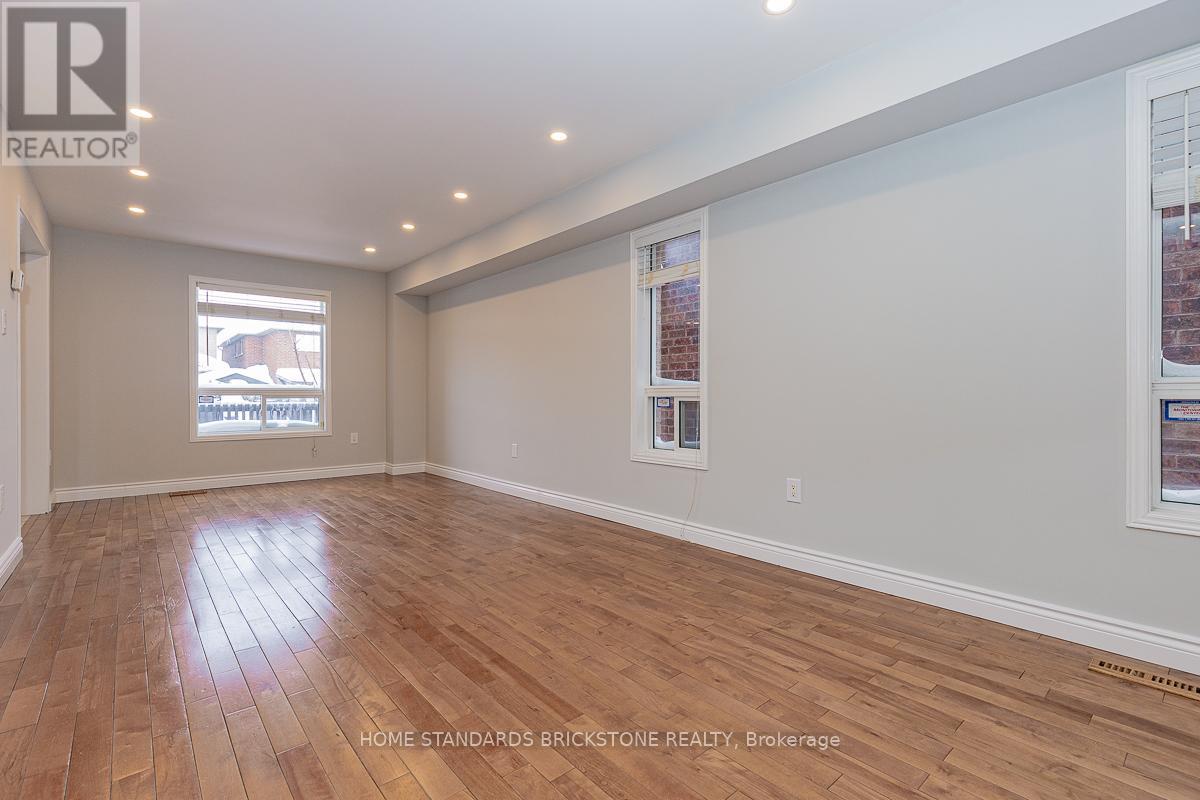 72 Sylwood Crescent, Vaughan, Ontario  L6A 2P7 - Photo 6 - N12514772